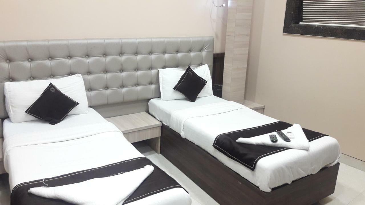 Shine Hospitality 호텔 뭄바이 외부 사진